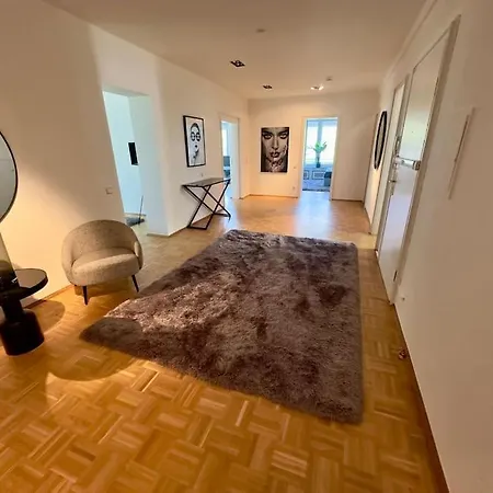 Apartment Schonster Rheinblick Fusslaufig Zur Messe! 160 Qm Dusseldorf